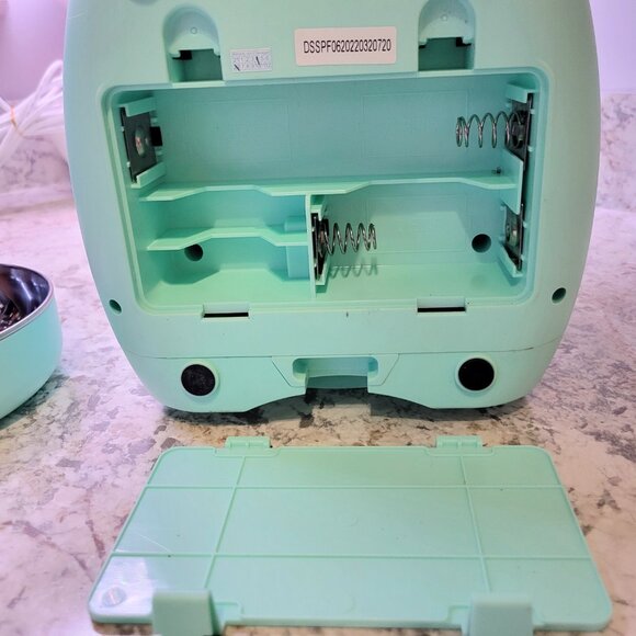 DOGNESS 2L Programmable Automatic Pet Feeder, Aqua Green - Picture 8 of 8